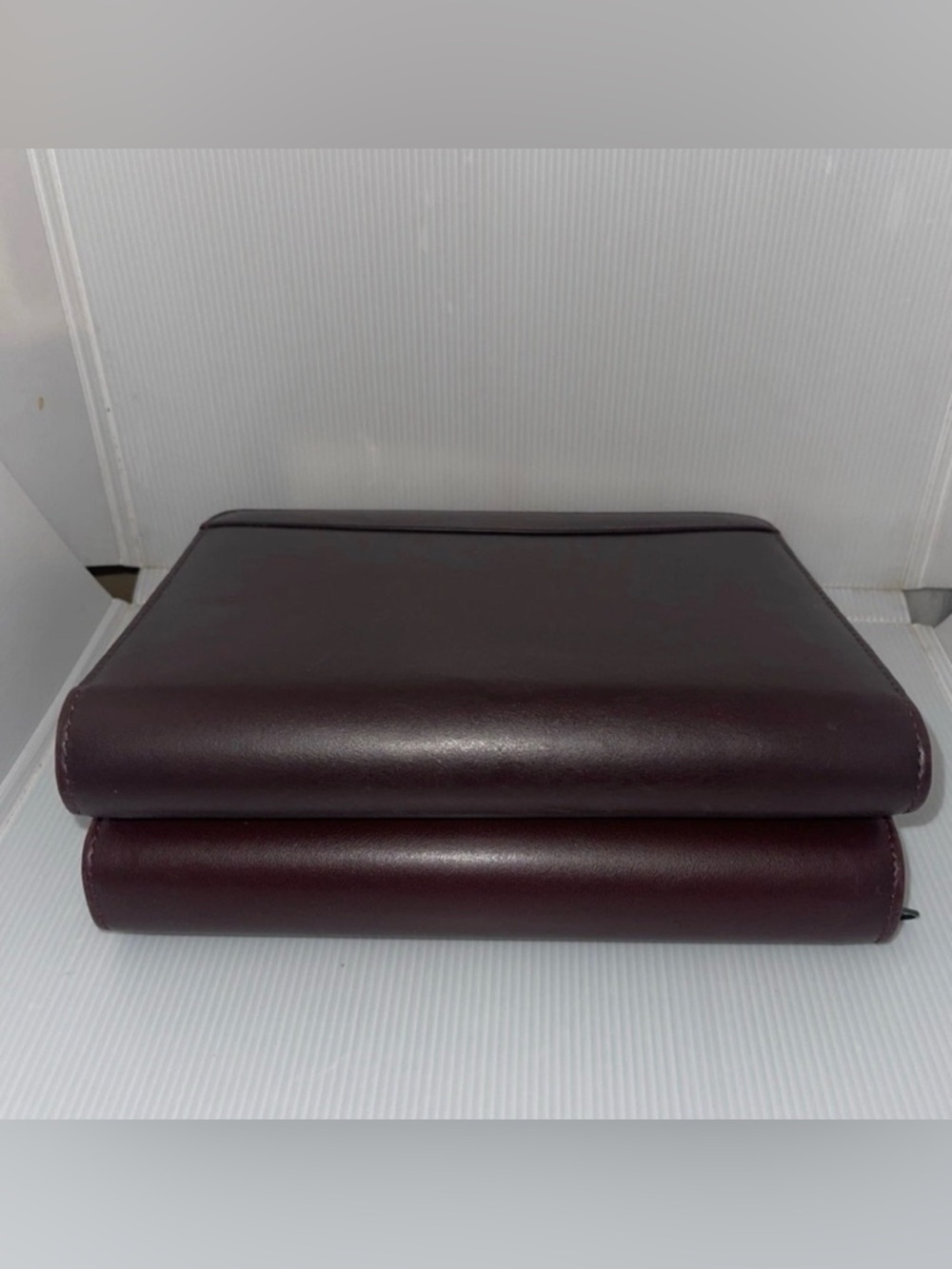 Lot Of 2 Dayrunner Burgundy/Brown Planners  8x10”Zip Around With Some Inserts